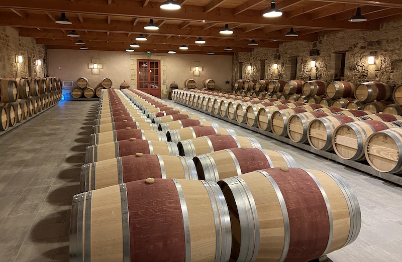 Barrriques bordelaises en chene bois decouverte du vignoble bordelais chateaux elevage du vin