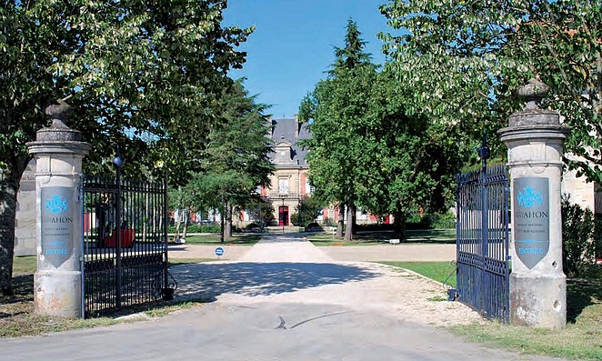 Château Saint Ahon
