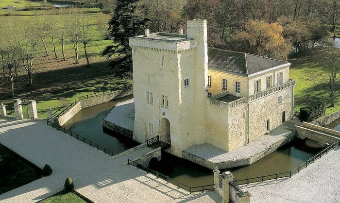 Chateau la tour carnet medoc vins de bordeaux projet oracle